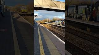 GWR Class 166 arriving at Worle just before it gets delayed by 30 mins