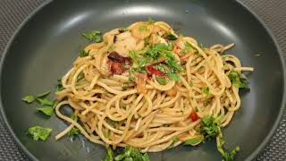 Spaghetti Aglio olio recipe | พาสต้าน้ำมันมะกอก | by ครัวสุขใจ