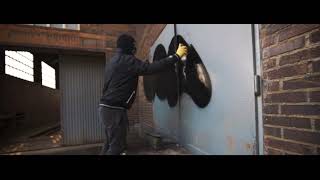 GRAFFITI THROW UP |chapter 4|