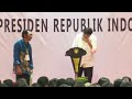 Dijamin ngakak, Presiden Jokowi sampai gak bisa berhenti ketawa mendengar jawaban lucu petani