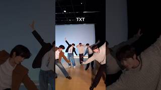 More groups dancing to Shanghai Romance since TXT did it #kpop #kpopshorts