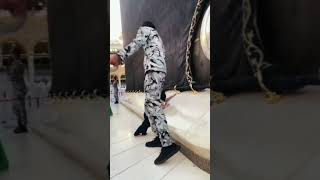 A KID TOUCHING HOLY KAABA 🥺♥️/ WAY OF TEARS/#islamicshorts #IslamicVideos