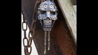 Naszyjnik z czaszką /Pendant, necklace with skull.