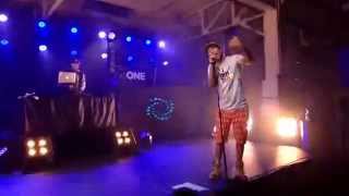 Daft punk  Get lucky feat pharrell williams first live performance (HD) (HQ)