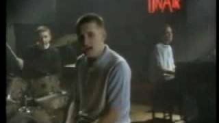 The Housemartins - Think For A Minute.avi