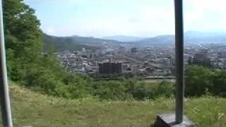 盃山へ登る（山形市）