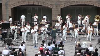 陸上自衛隊第１２音楽隊　坂本 九「明日があるさ」　look up to the sky〜　/　Japan Ground Self-Defense Force Musical Band playing．