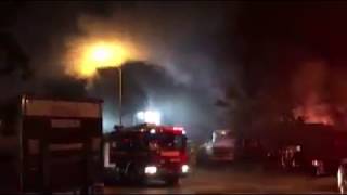 屯門停車場爆炸　多部貨車遭焚毀