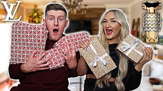 £1,000 PRESENT SWAP WITH GIRLFRIEND!! (WHAT WE GOT EACHOTHER FOR CHRISTMAS 2022)