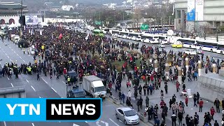 6차 촛불집회 분위기 고조...사전 행진 곧 시작 / YTN (Yes! Top News)