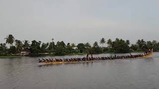 വള്ളത്തിന്റെ കൂമ്പ് ഒടിഞ്ഞത് കണ്ടോ 🥱🥱 police boat club#boatracealapuzha police boat club 🔥