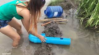 Creative Girl Makes Fish Trap Using Water Pipe PVC and Plastic Bottle To Catch A Lot Of Fish