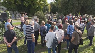 Nagyjaink emlékezete - mesés barangolás a dél-komáromi temetőben