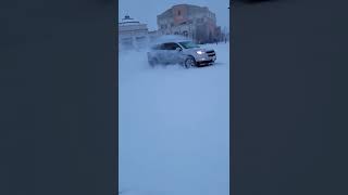 2010 chevy traverse in snow