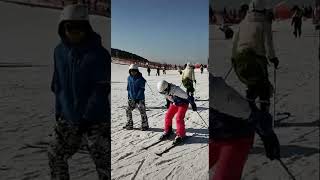 【中国】スキー止まらない！／Skiing, unstoppable in China／滑雪，势不可挡