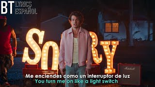 Charlie Puth - Light Switch (Lyrics + Español) Video Official
