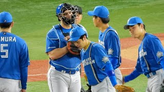 【気合注入】清宮幸太郎、ピンチの場面で登板した杉浦のお尻を叩く2023.6.19