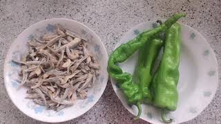 How to be a Chinese chef during your quarantine?(No.6)青椒炒小鱼干/Stir fried dried fish with green pepper