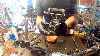 Fixing a stiff steering bracket (pivot tube) on an outboard motor