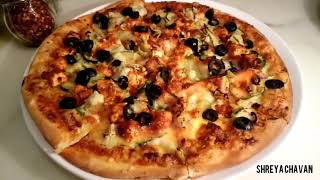 MUMBAI FOOD || Flaming pizza! In Mumbai || Pizza by the bay