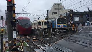 【ふじきゅう】富士急行1000系@大月駅　8500系富士山ビュー特急、6000系 「五等分の花嫁∬」コラボ電車、6000系リサとガスパールトレインの中から旧初代京王5000系の富士急行1000系が出発