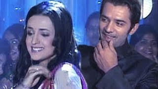 Arnav & Khushi's ROMANTIC DANCE TOGETHER in Iss Pyaar Ko Kya Naam Doon 1st May 2012