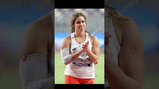 Maria Andrejczyk javelin thrower silver medal for child🤗