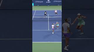 McEnroe's volleying MASTERCLASS vs. Nadal & Swiatek 🙌
