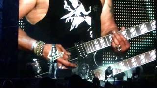 Guns N Roses - Knockin on Heavens Door Live in Nashville TN. 7-9-16