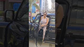 Ee entry ki mind poyindhi raa babu | Anasuya papped at Gym latest video