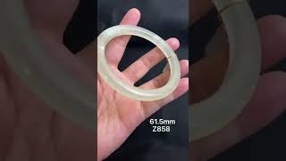 61.5mm Natural Jade Bangle 天然玉石岫玉手镯 (Z858)