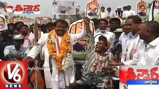 Madhu Yashki Different Style Of Going To File Nomination in Nizambad - Teenmaar News