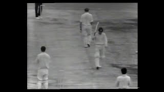 ALAN KNOTT 73 AUSTRALIA v ENGLAND 1st TEST MATCH DAYS (2 \u0026) 3 BRISBANE NOVEMBER (28 \u0026) 29 1970