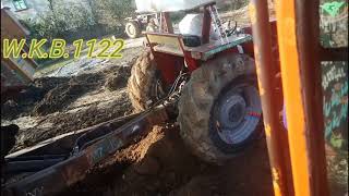 The MF-385 tractor is degraded is a very difficult task for the driver