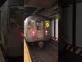 whitehall street bound r68a w train entering and leaving times square