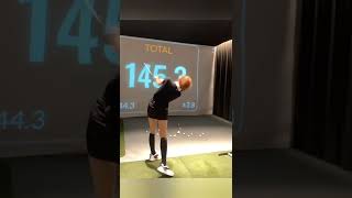 와..힙턴 제대로 하니까 150m 그냥 보내버리네👍👍👍 | 예쁜스윙TV #shorts #golf #golfswing