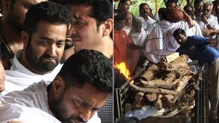 Sorrowful Jr NTR and Kalyan Ram  at their father's funeral | Manastars