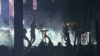 Underoath - No Frame (Live)