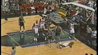 Allen Iverson 32pts vs Michael Jordan Bulls 96/97 NBA Rookie * AI fights with Dennis Rodman!!