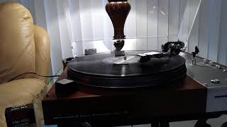 Marantz 6300 turntable. Horiatis76.com