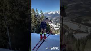 Ski-Talent rast halbnackt über die Streif