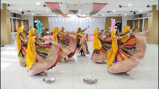 holiya me ude re gulal... (ila arun) Rajasthani folk dance