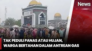 Demi Dapat Gas! Panas Hujan Tak Jadi Halangan Warga Tetap Antre | iNews Malam | 04/02