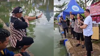 Inspector General Suyudi Banten Police Chief Gives Trophy to Serang Police Chief