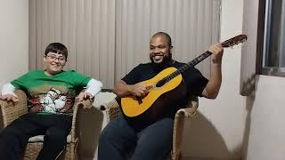 Agora, o músico André trouxe o violão... Valeu André! Muito sucesso!