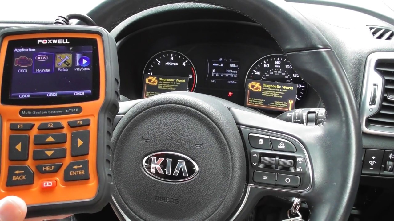 Kia Airbag Light Reset NT510 Diagnostic World - YouTube