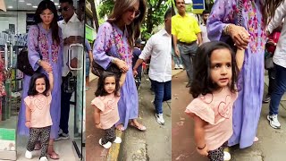 Shilpa Shetty Daughter Samisha Looks Beautiful And Doing Shopping First Time From Shopping Mall