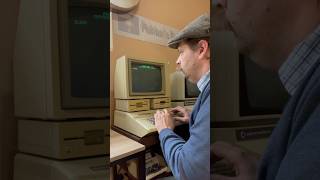 Retro Computer ASMR: Booting up Lemonade Stand on an apple//e #80s #retrogaming #nostalgia #asmr
