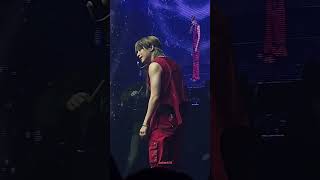 250216: TAEMIN asking TAEMates 'are you having fun' @ Chicago Ephemeral Gaze Tour