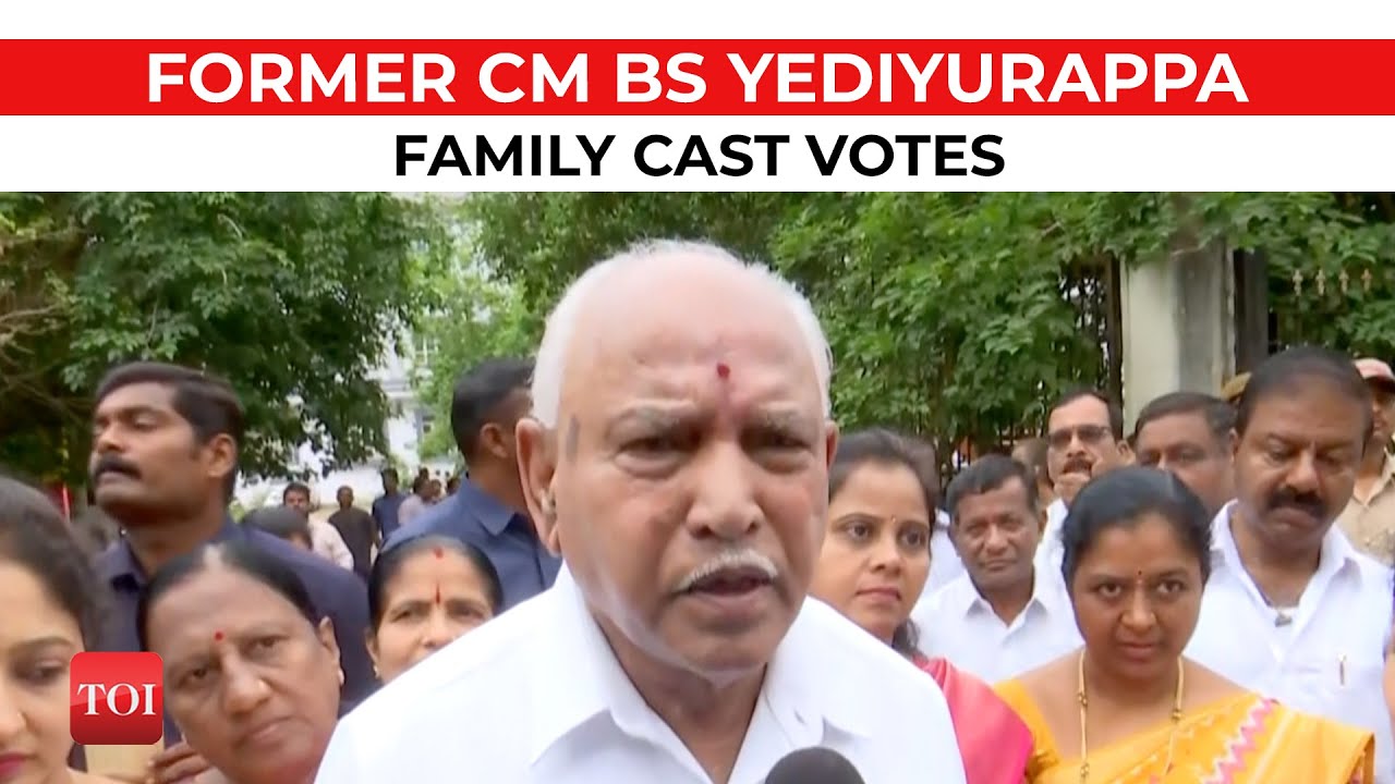 Karnataka Ex-CM Yediyurappa Casts Vote With Family, Prays For Son's ...